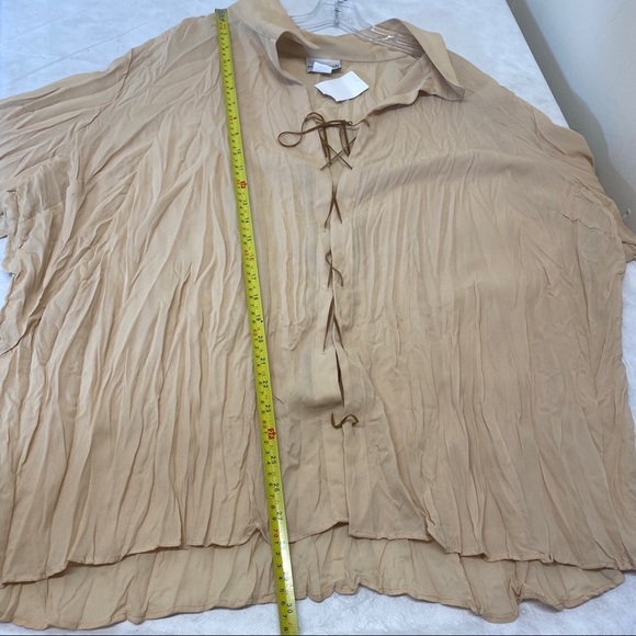 Vintage Fashion Bug Tan  Crinkle Fabric Lace Up Top Size 30/32 - Picture 6 of 7